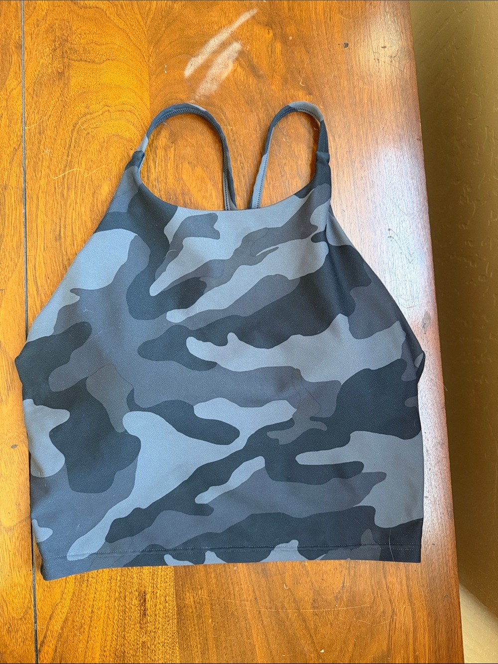 M- Old Navy Active Camo Sports Crop Top  Built In Bra Longline tank